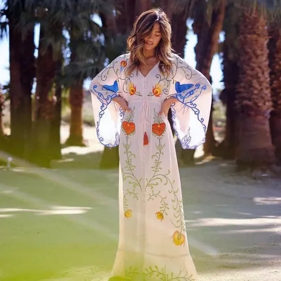 5 Star ⭐️ Favorite Boho Embroidered Hearts Magic Kimono Long Maxi Gown In White - Picture 6 of 15